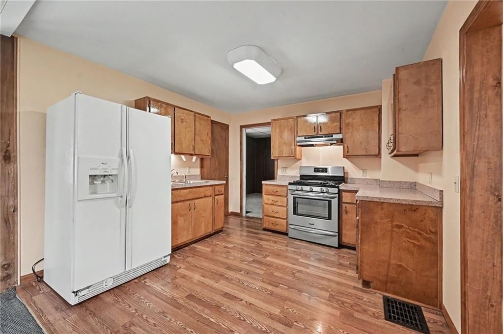 5715 King Hill Avenue — photo 12