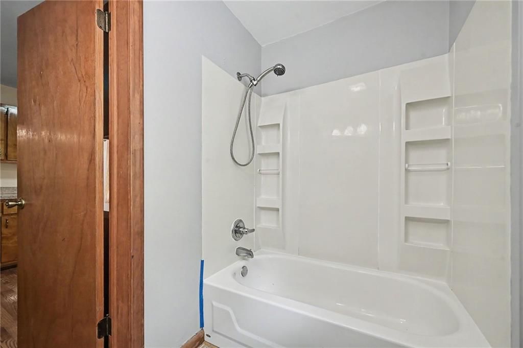 5715 King Hill Avenue — photo 15