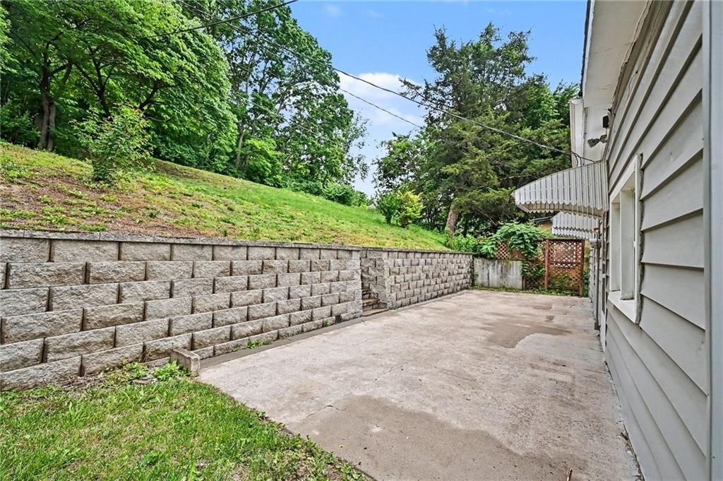5715 King Hill Avenue — photo 16