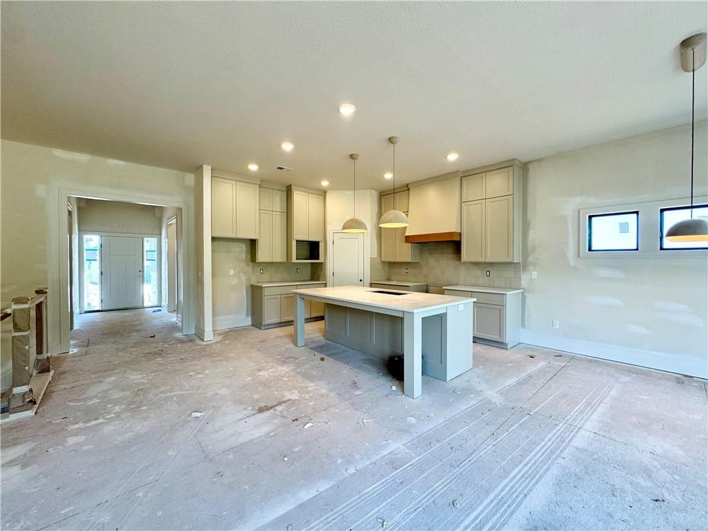 8222 NW 90th Terrace — photo 5