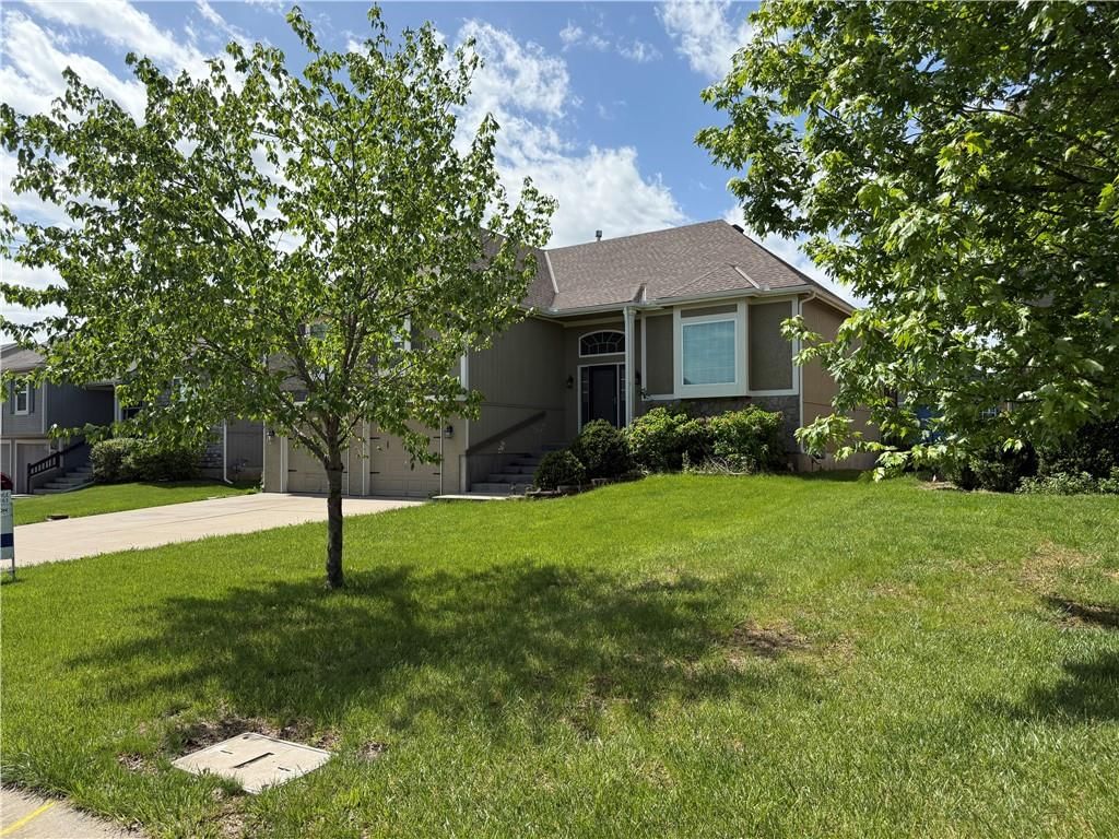 1052 Wyndham Drive — photo 4