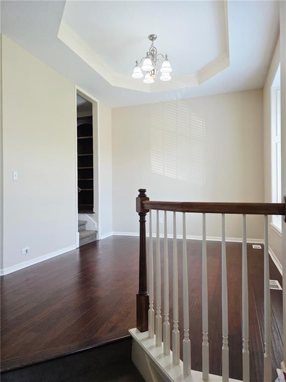 1052 Wyndham Drive — photo 5