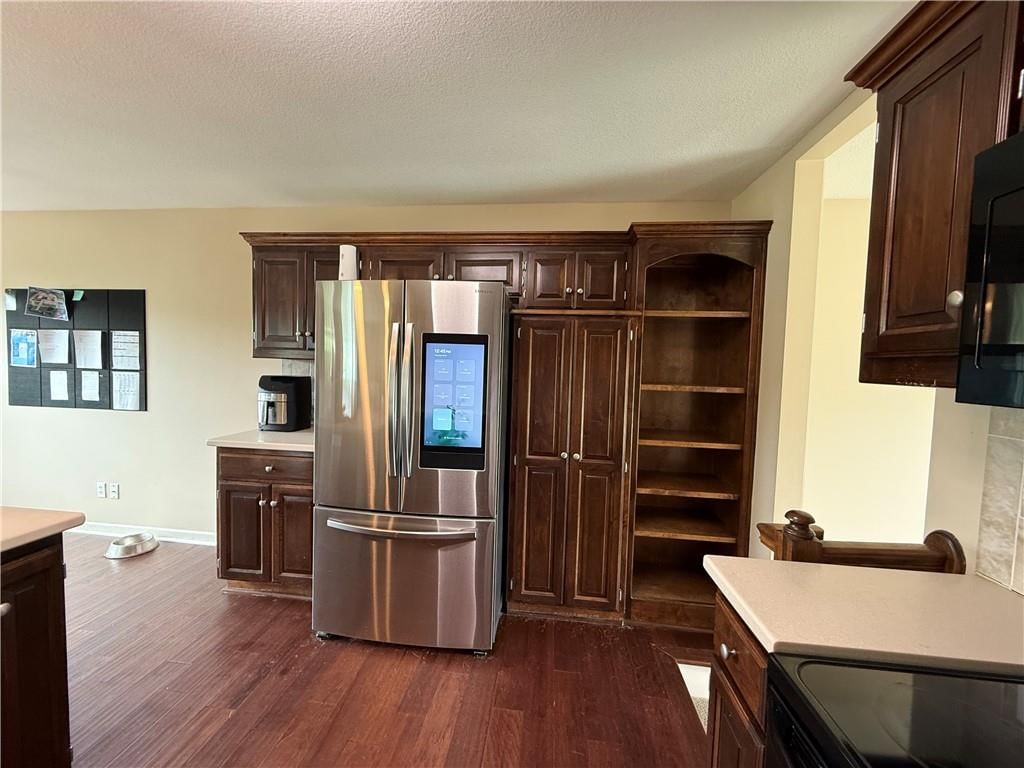 1052 Wyndham Drive — photo 9