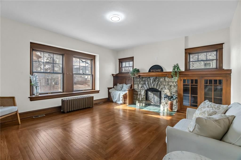 316 E Doniphan Street — photo 9