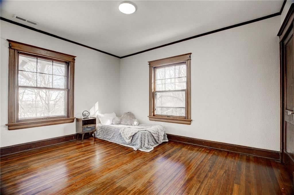316 E Doniphan Street — photo 23