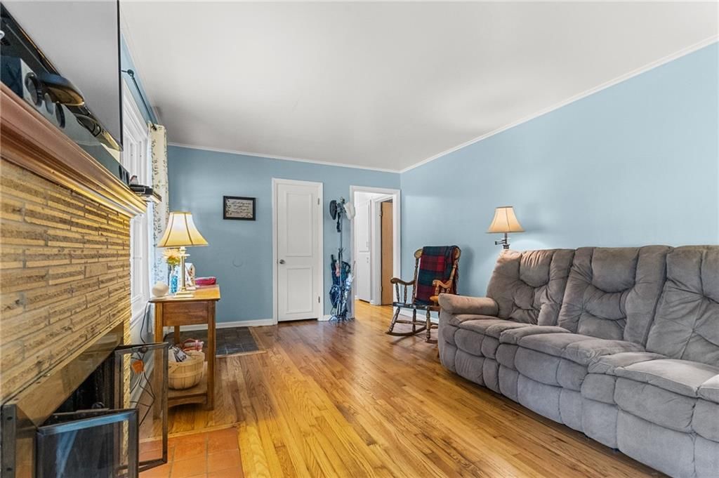 1014 Anderson Street — photo 5