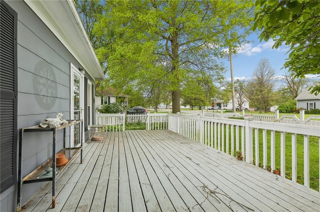 109 Maple Street — photo 31