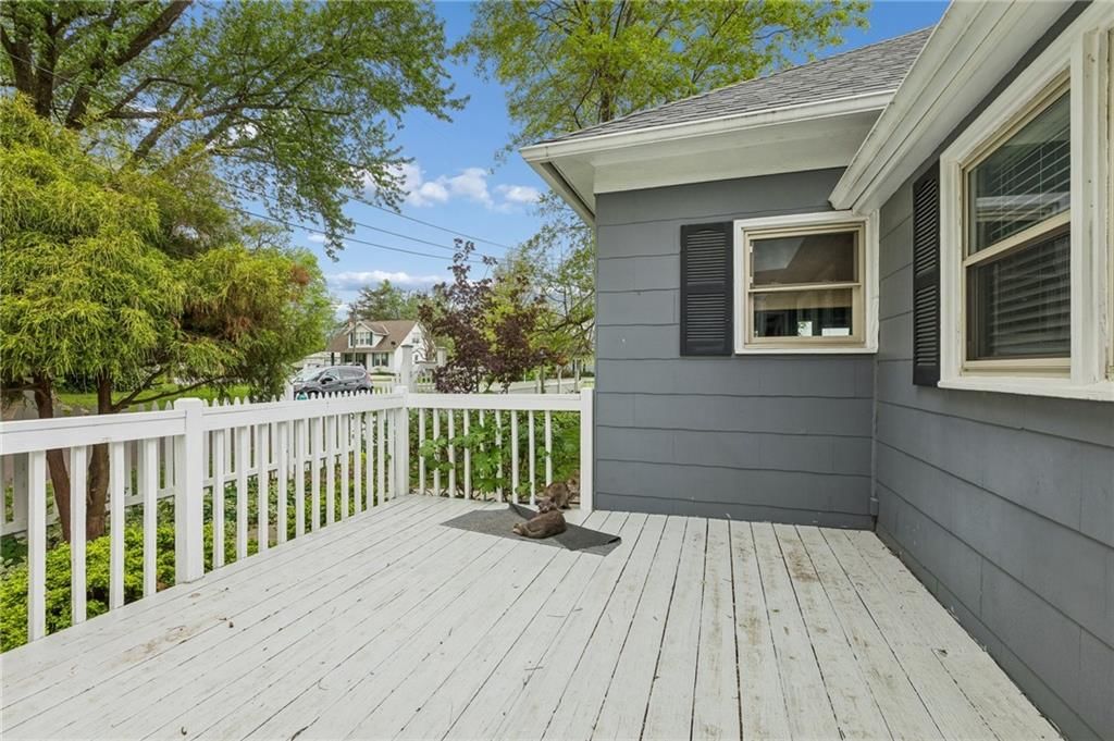 109 Maple Street — photo 32