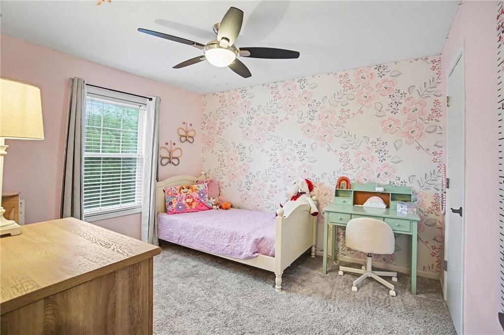909 NE Michael Drive — photo 20