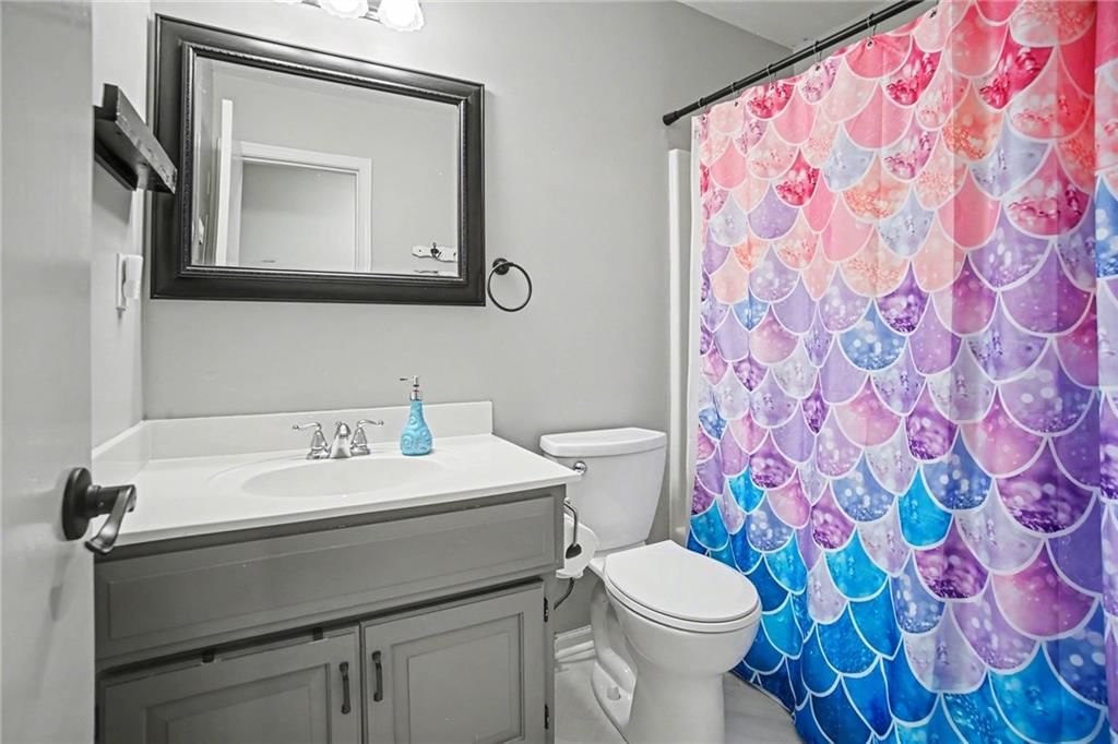 909 NE Michael Drive — photo 21