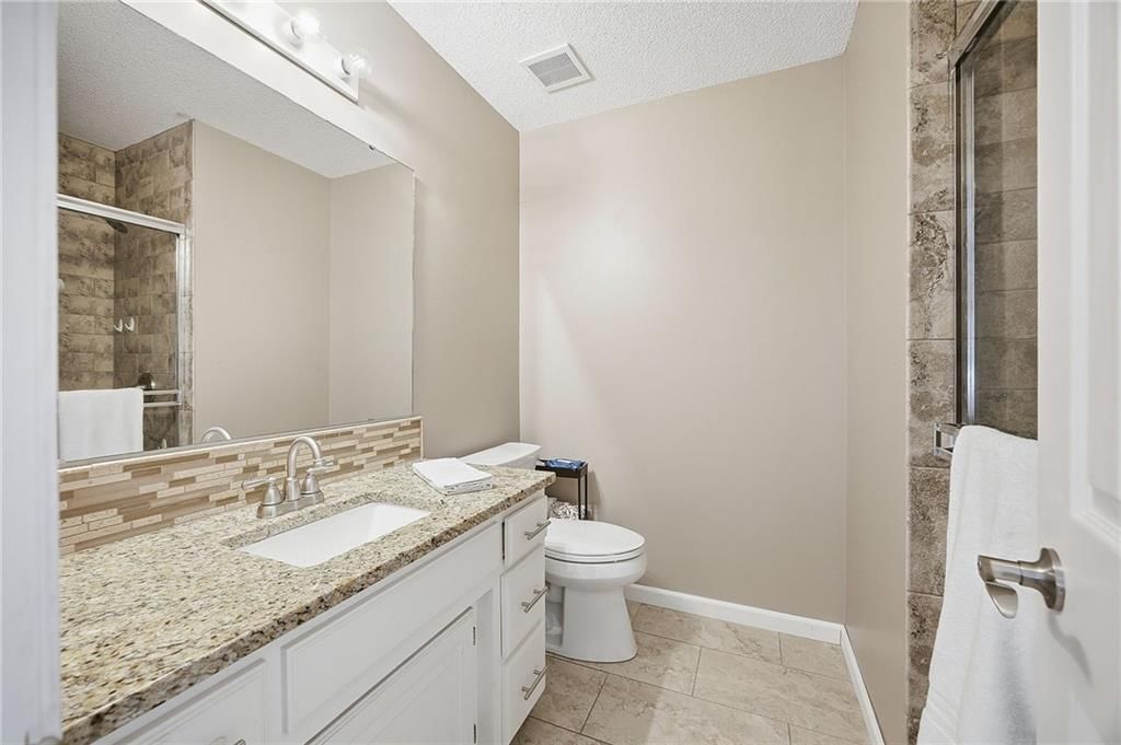 14712 Glenwood Avenue — photo 25