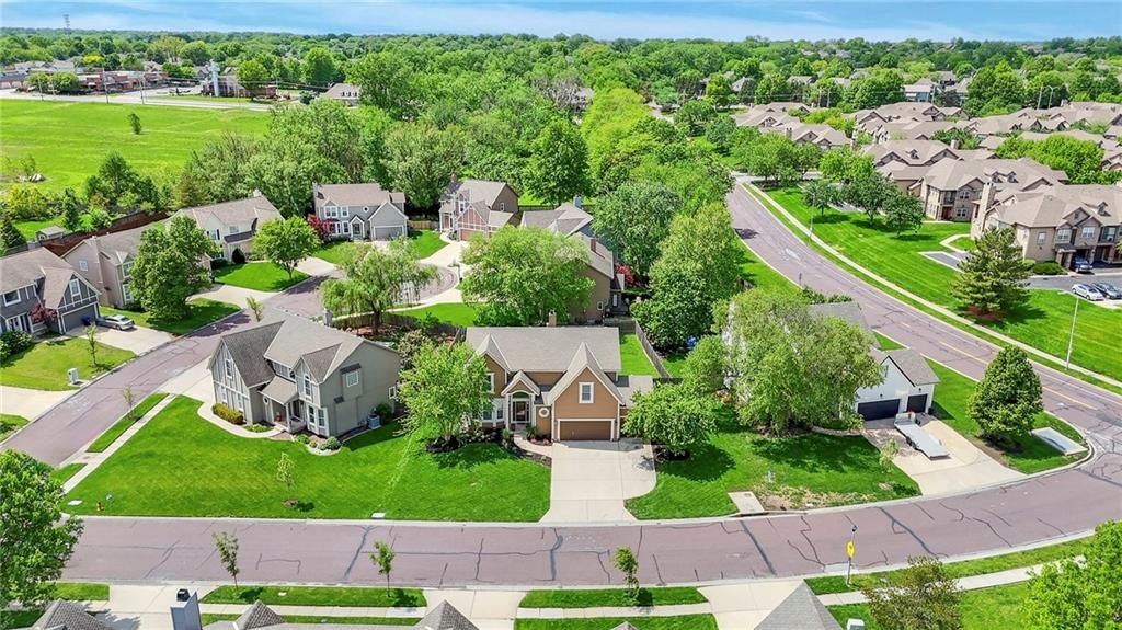 14712 Glenwood Avenue — photo 33