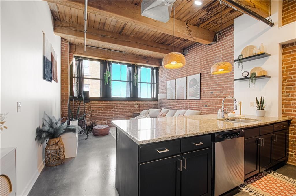 712 Broadway Boulevard, Kansas City, MO