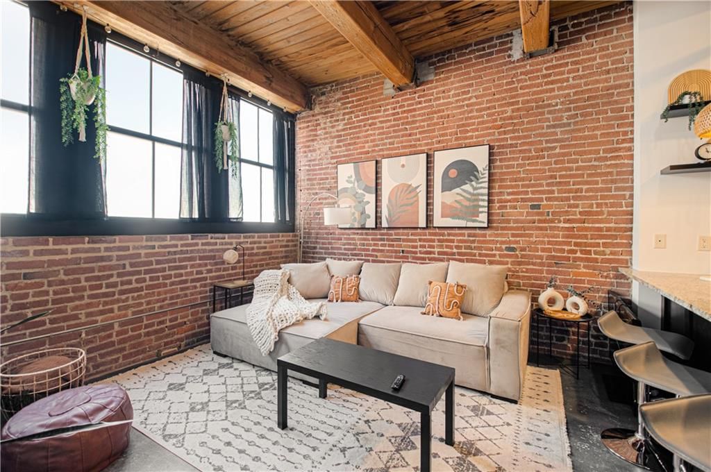 712 Broadway Boulevard — photo 11