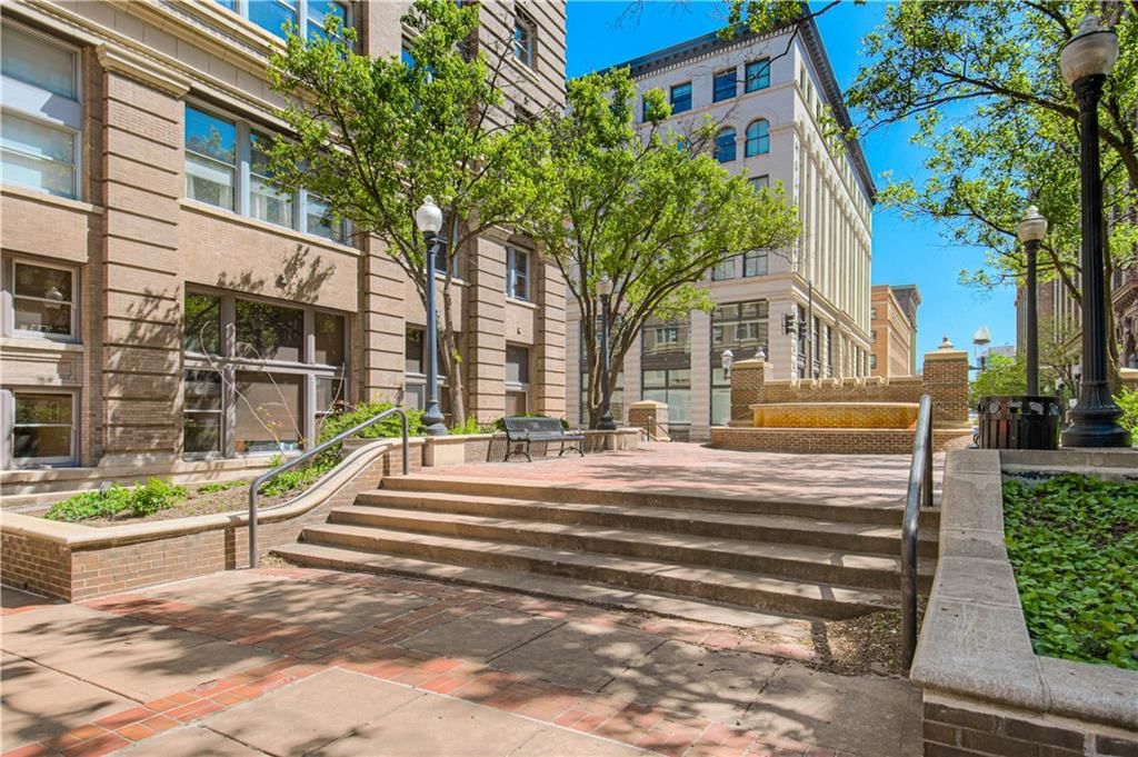 712 Broadway Boulevard — photo 18