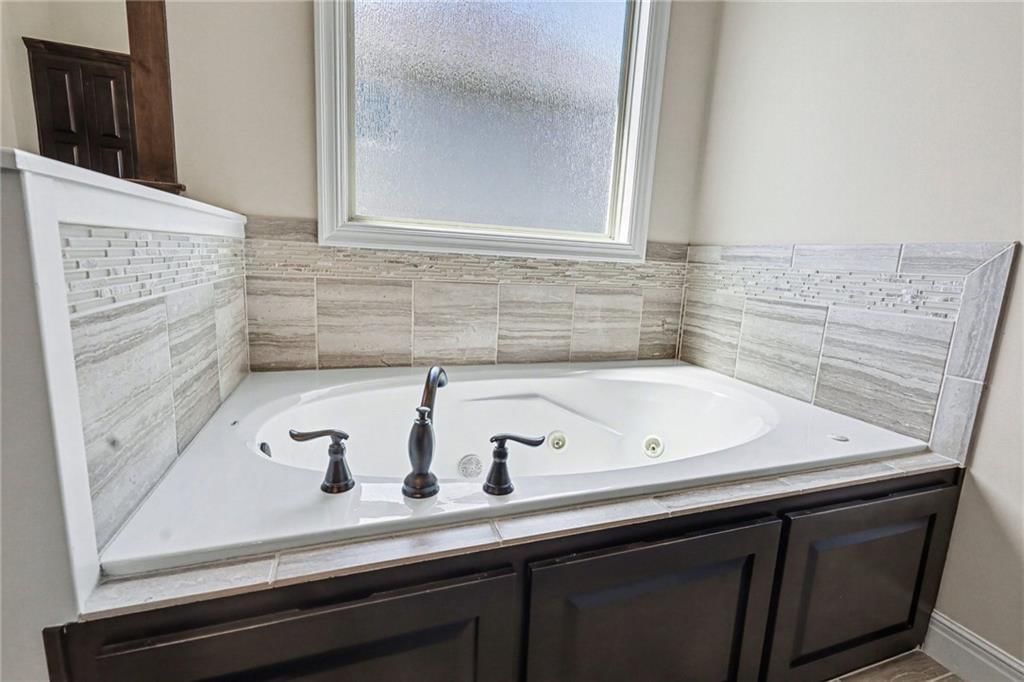 12405 W 162nd Street — photo 22