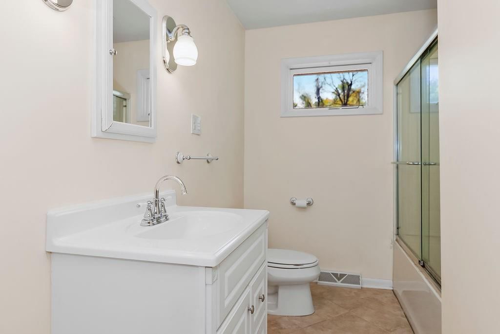 910 NW South Shore Drive — photo 13