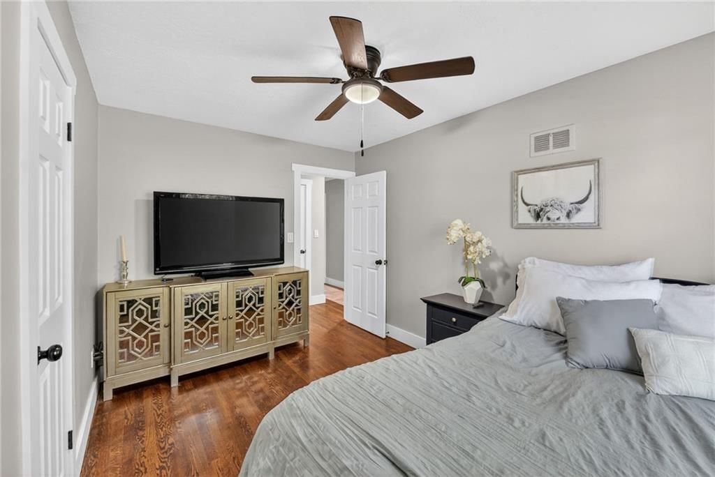 8117 Summit Street — photo 21