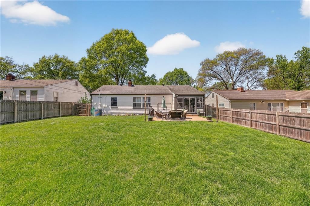 8117 Summit Street — photo 28