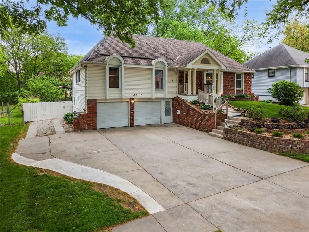 6713 N Garfield Avenue — photo 4