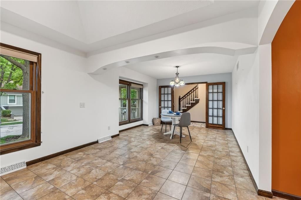 6713 N Garfield Avenue — photo 18