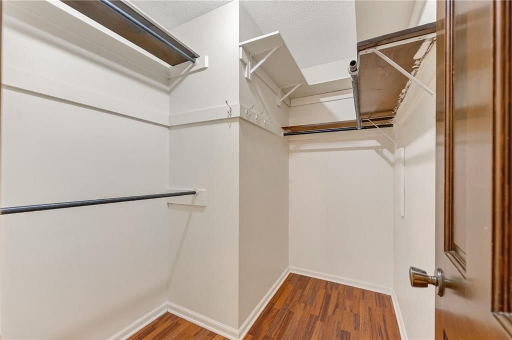 6713 N Garfield Avenue — photo 32
