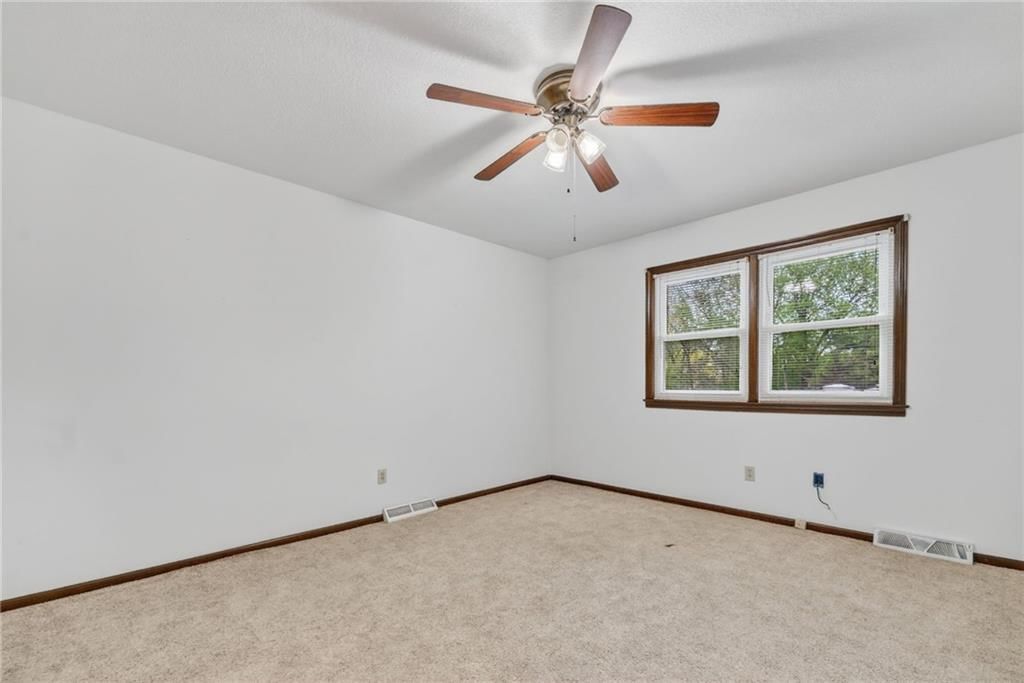 6713 N Garfield Avenue — photo 36