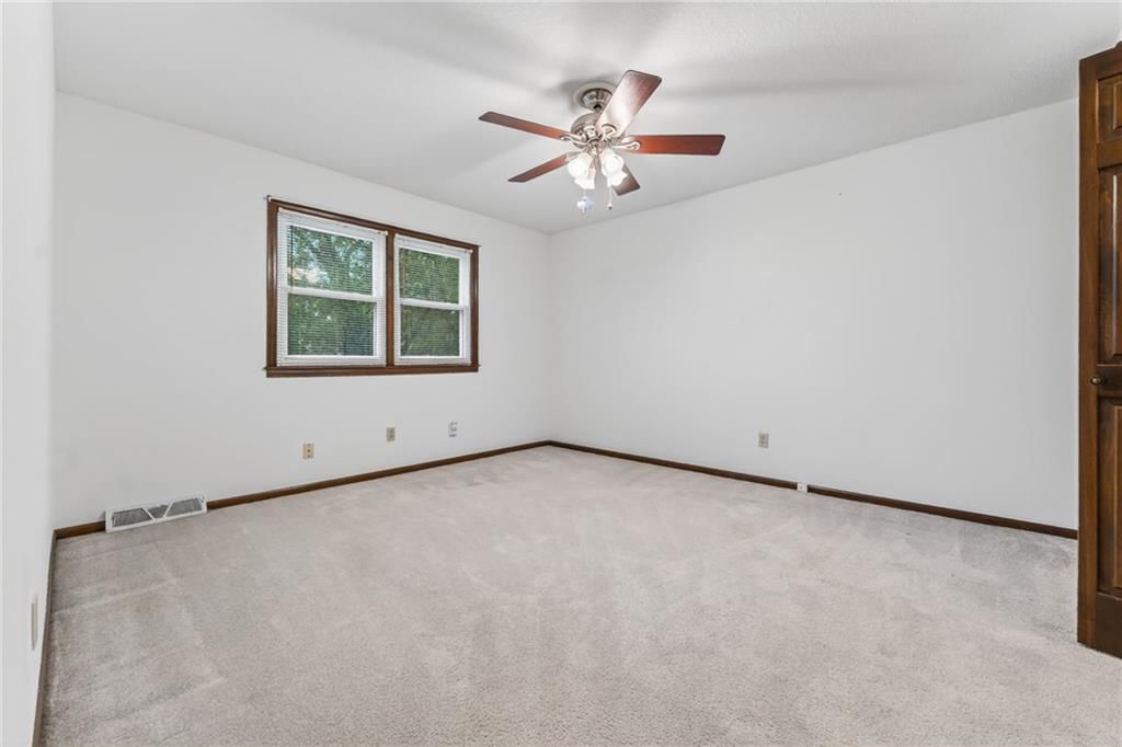 6713 N Garfield Avenue — photo 42