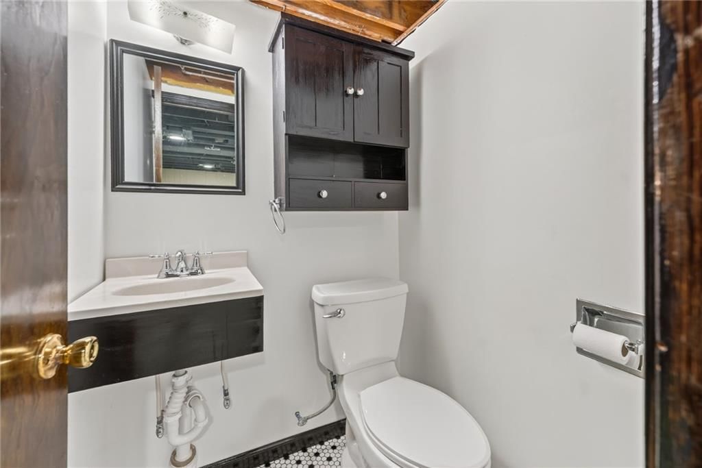 6713 N Garfield Avenue — photo 50