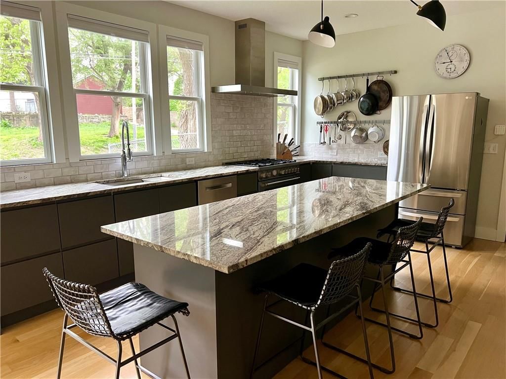 3400 Thompson Avenue — photo 6
