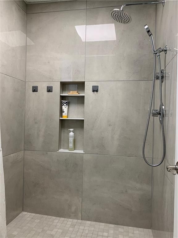 3400 Thompson Avenue — photo 18