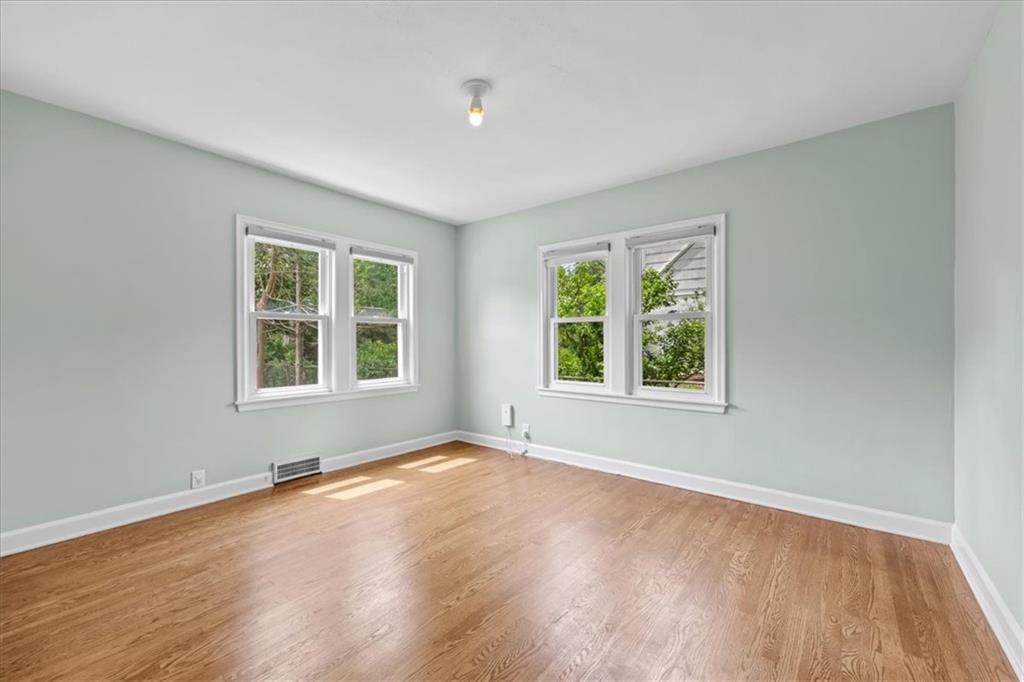 2813 W 51st Street — photo 18