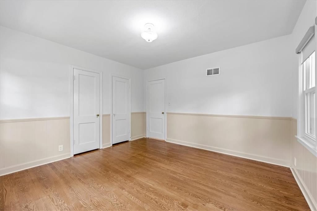 2813 W 51st Street — photo 23