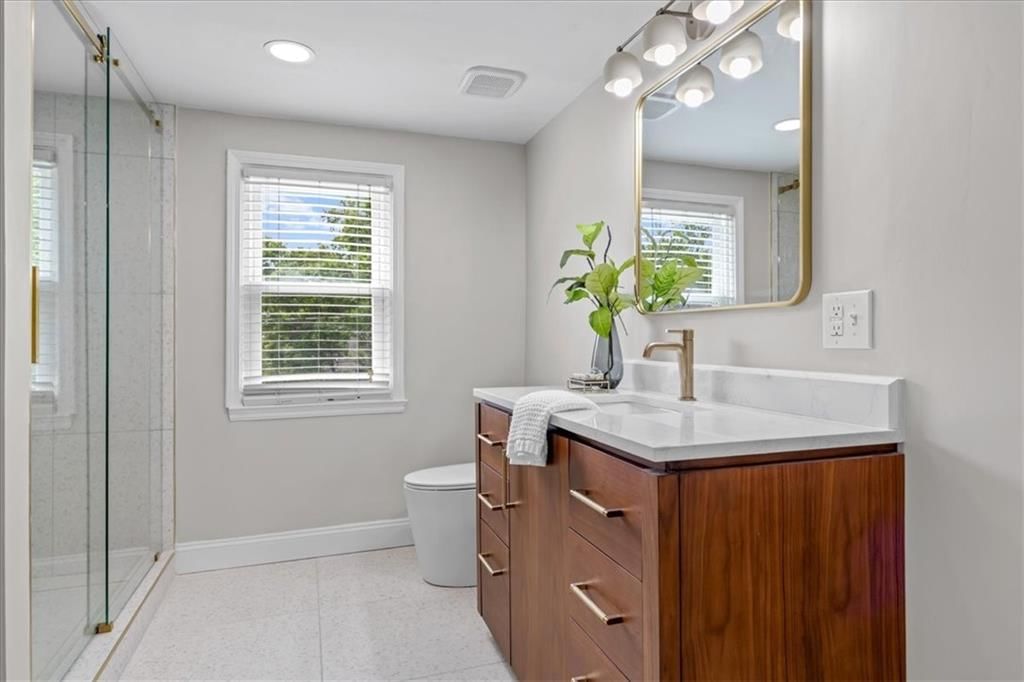 2813 W 51st Street — photo 26