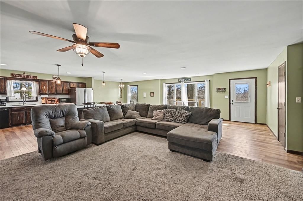 1228 Town And Country Lane — photo 5
