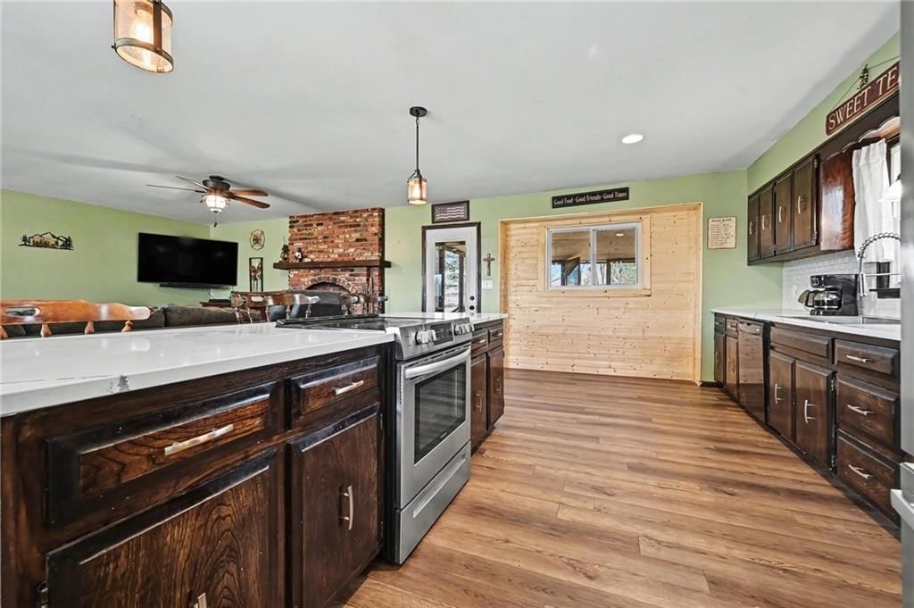 1228 Town And Country Lane — photo 8