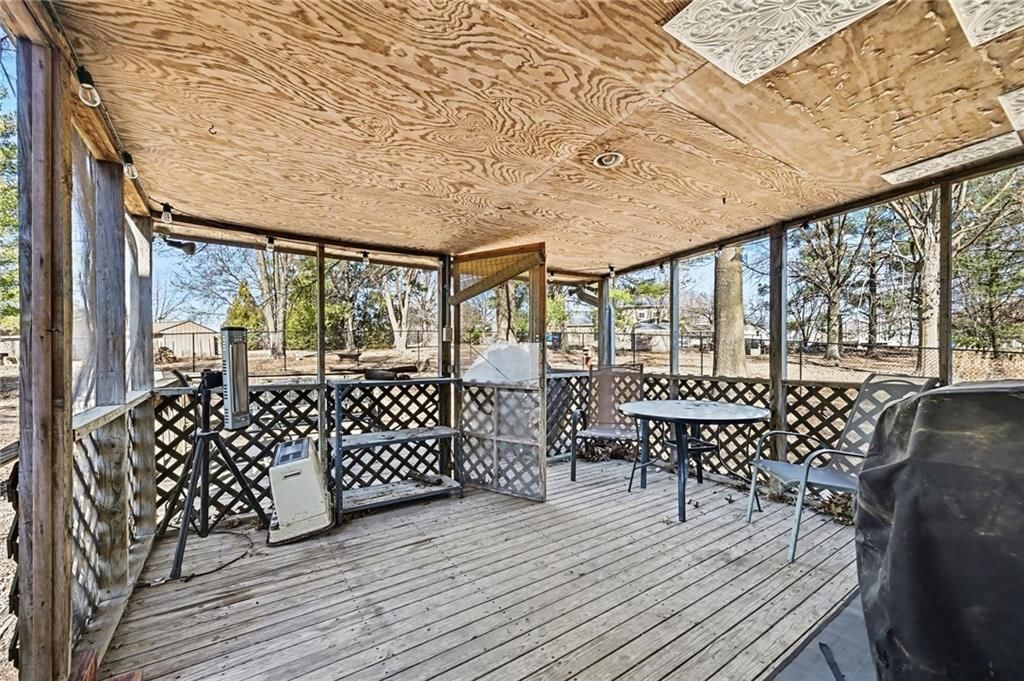 1228 Town And Country Lane — photo 9