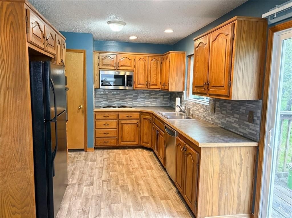 4831 N Manchester Avenue — photo 6
