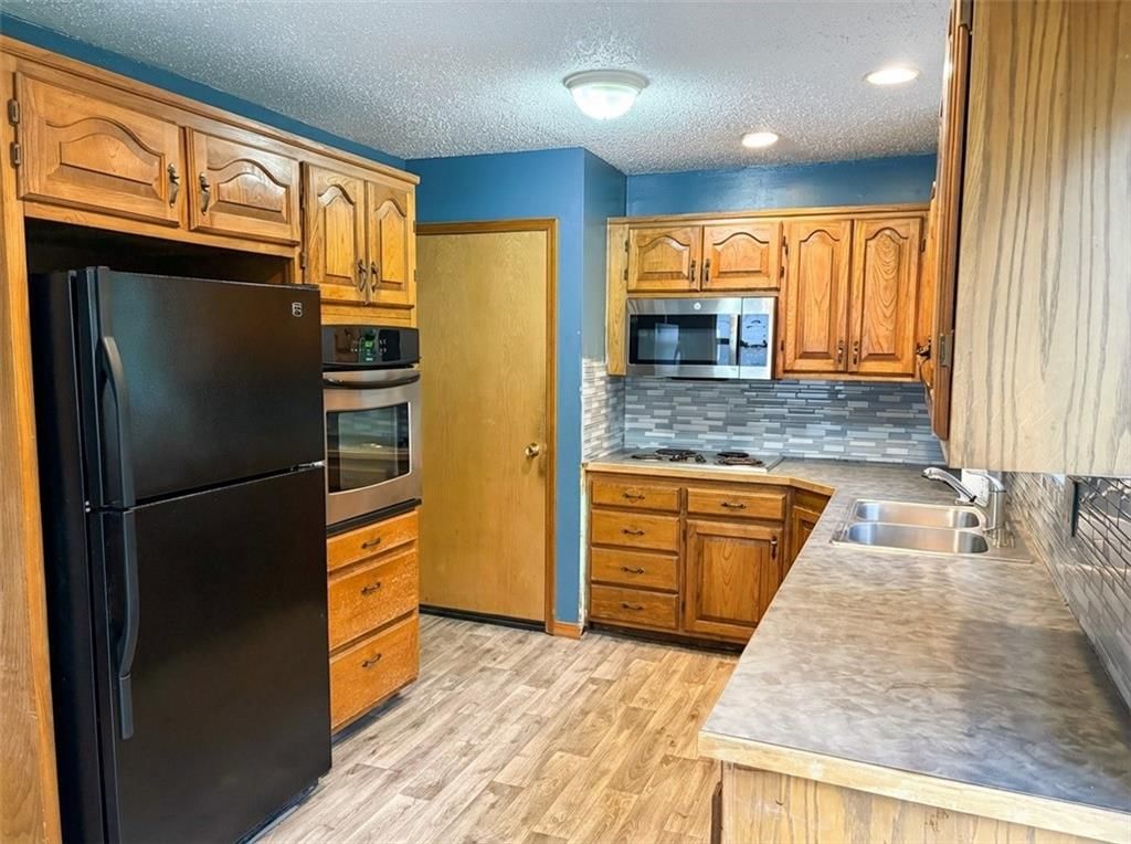 4831 N Manchester Avenue — photo 7