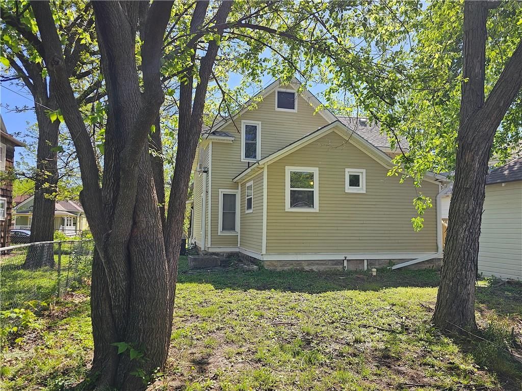 214 S Cottonwood Street — photo 5