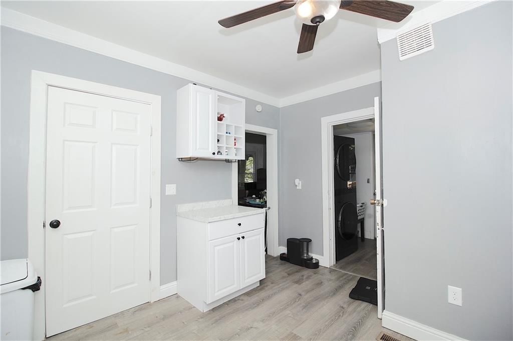 214 S Cottonwood Street — photo 9