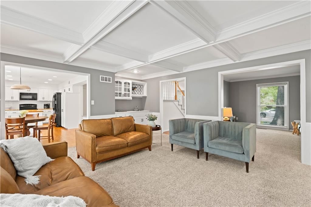 9413 Hall Drive — photo 8