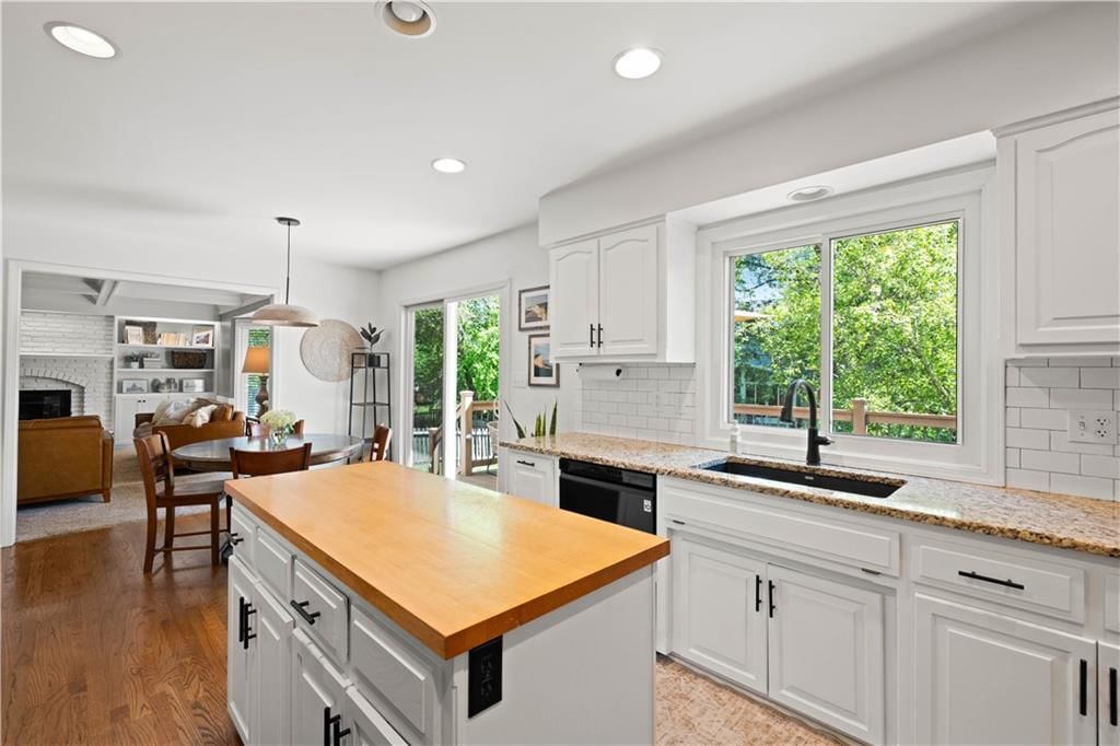 9413 Hall Drive — photo 13