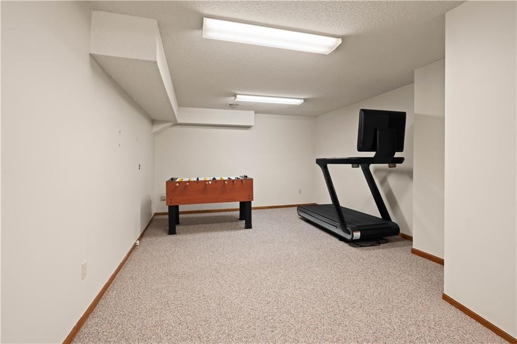 9413 Hall Drive — photo 25