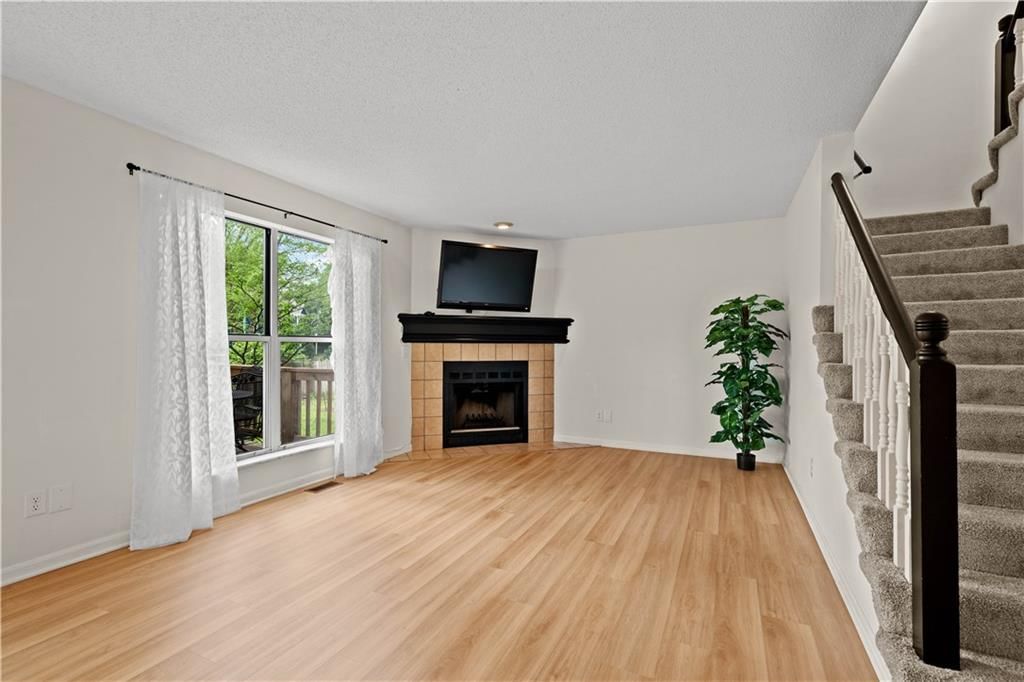 13326 Walnut Street — photo 6