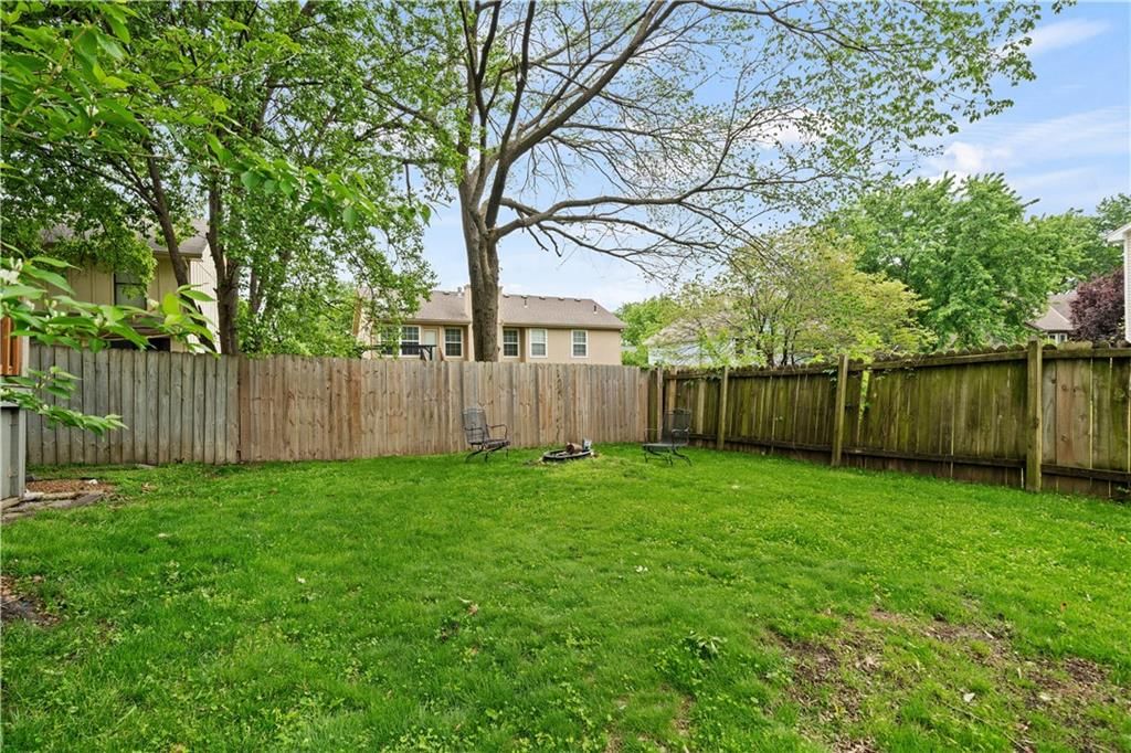 13326 Walnut Street — photo 26