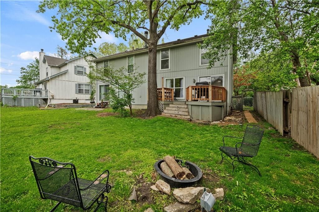 13326 Walnut Street — photo 27