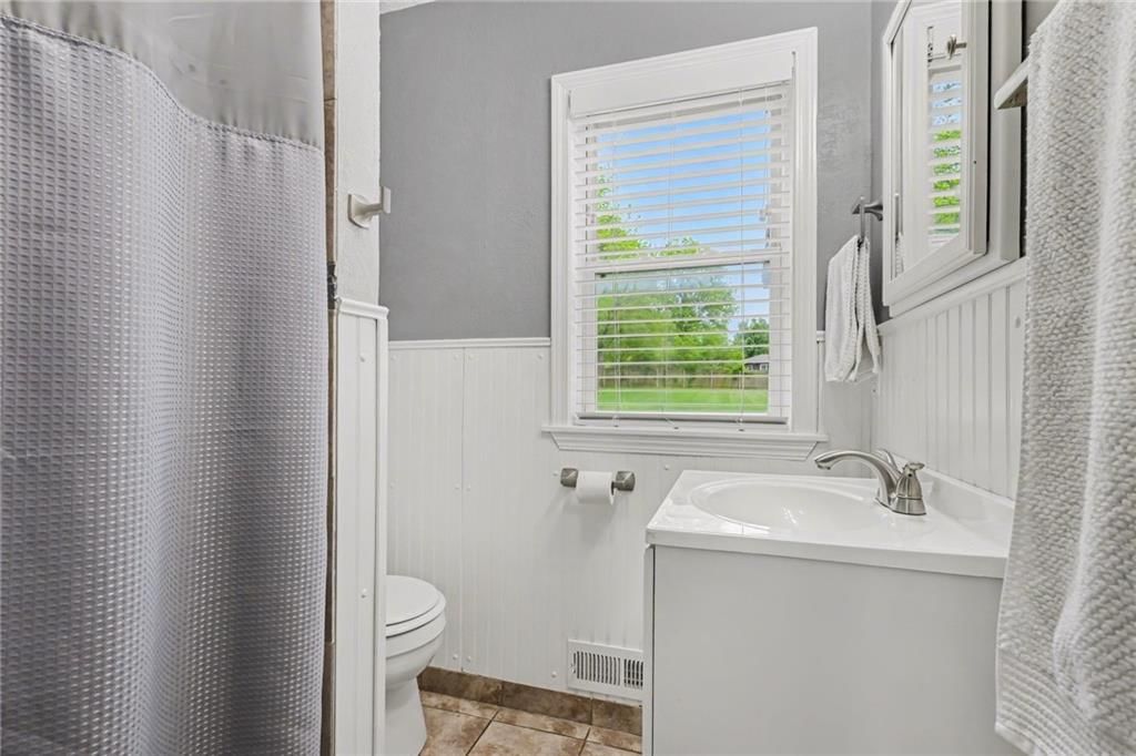 645 NE Barry Road — photo 12