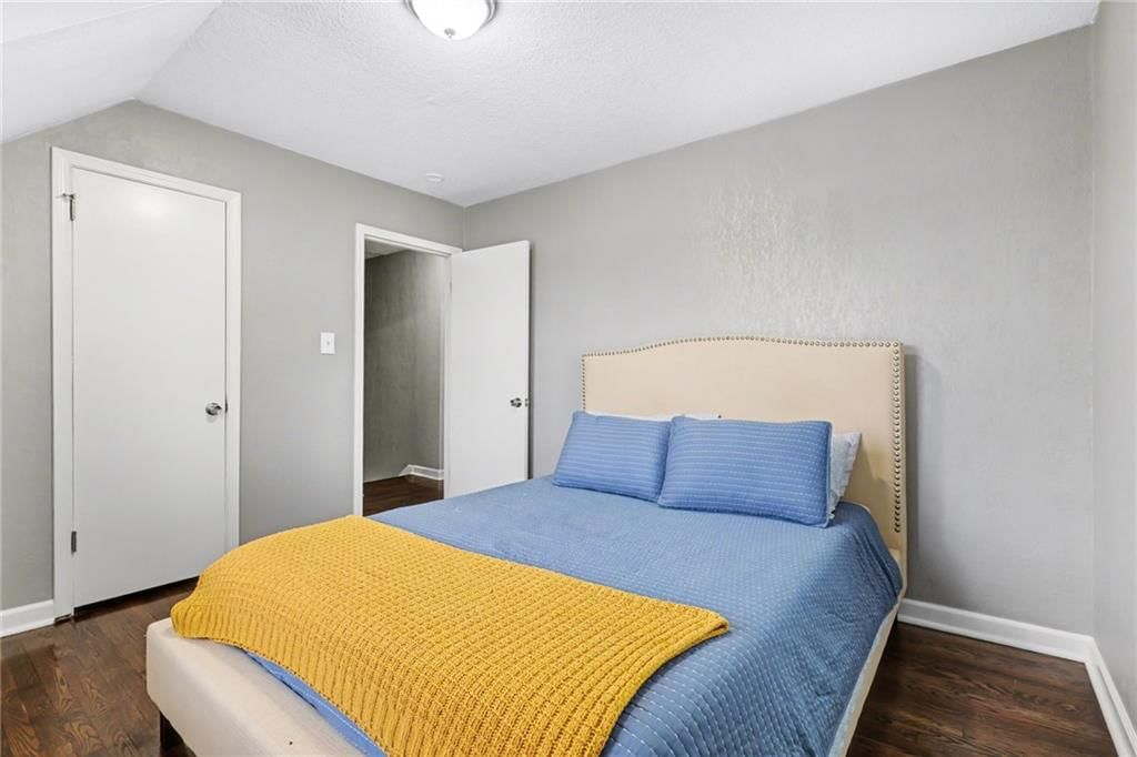 645 NE Barry Road — photo 15