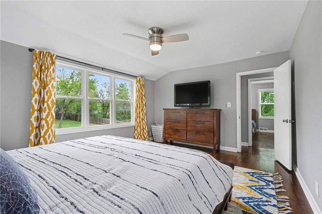 645 NE Barry Road — photo 19